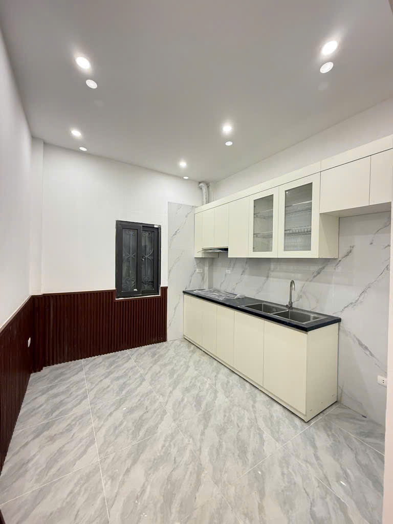 Trung tâm Hai Bà Trưng - 4 tầng 4 ngủ đủ công năng - Vài bước ra phố - Tiện ích ngập tràn - 30.5M2 - 6.5 Đồng sở hữu nhà đẹp long lanh