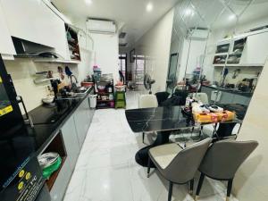 VỊ TRÍ KIM CƯƠNG TRƯƠNG ĐỊNH, HAI BÀ TRƯNG - NHÀ ĐẸP NÉT KENGGG - 5 TẦNG - 3 NGỦ - 6 ĐỒNG VỀ Ở NGAY