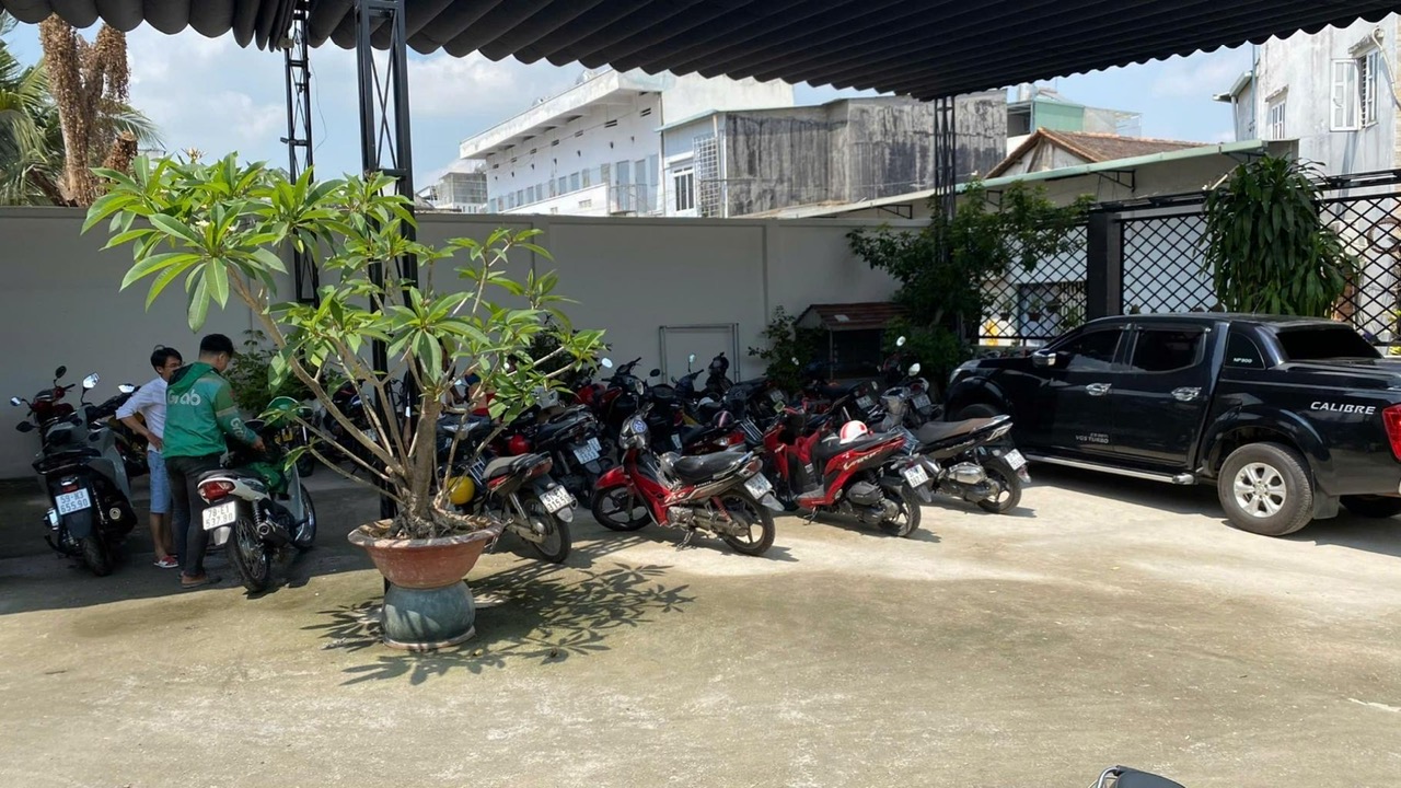 BÁN GẤP NHÀ HÀNG CAFÉ SUỐI CÁ KOI – 830M2 – 16 TỶ – GẦN QUỐC LỘ 1K, PHẠM VĂN ĐỒNG