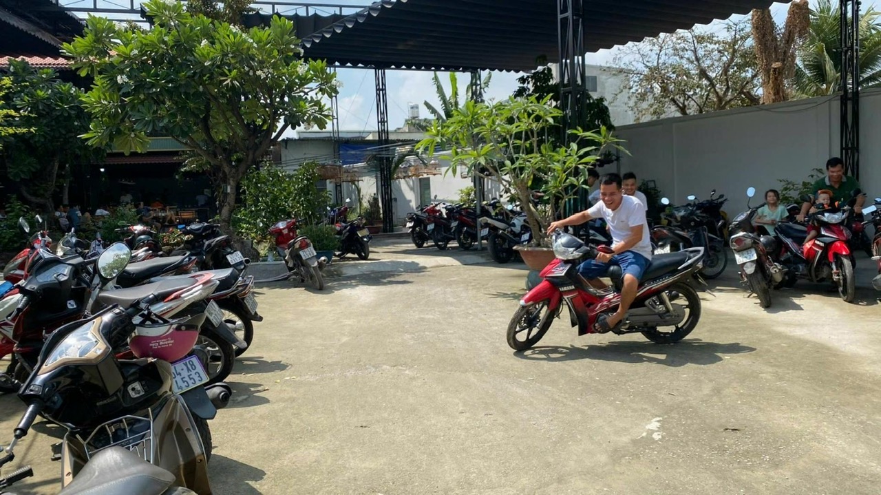 BÁN GẤP NHÀ HÀNG CAFÉ SUỐI CÁ KOI – 830M2 – 16 TỶ – GẦN QUỐC LỘ 1K, PHẠM VĂN ĐỒNG