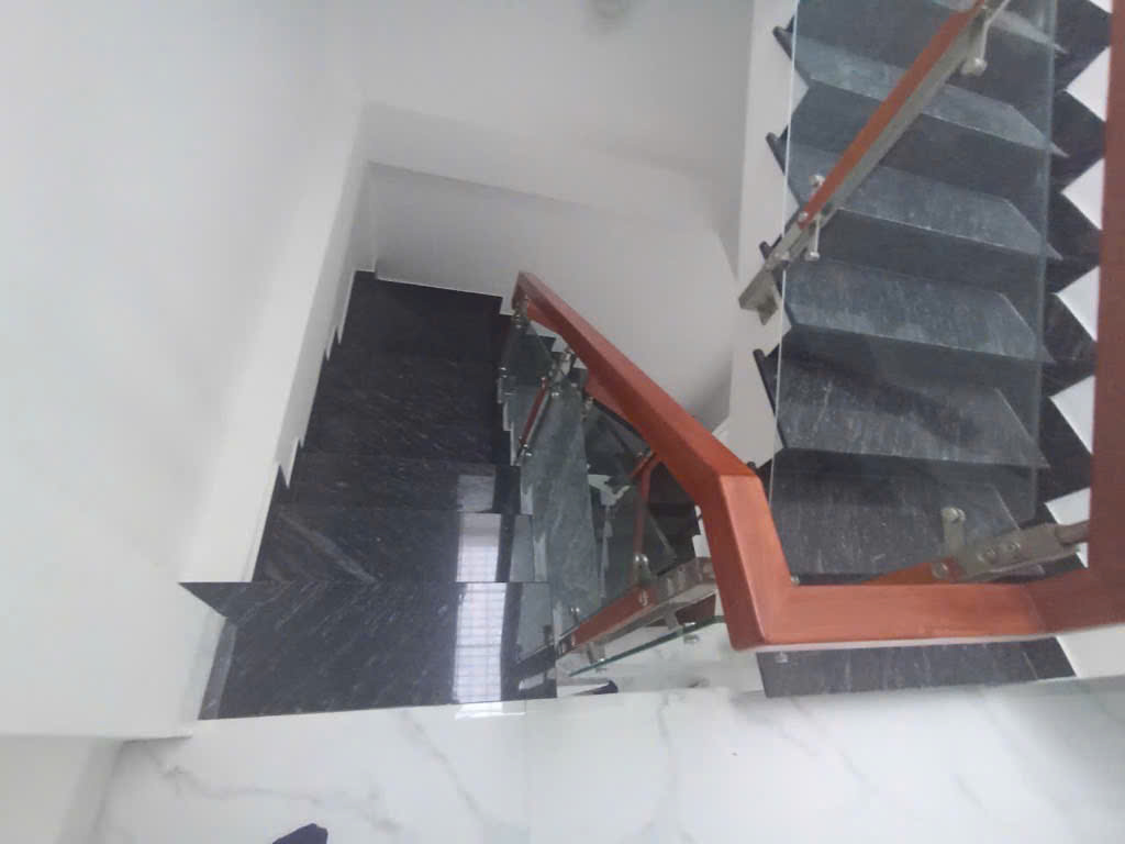 NHÀ MỚI LÊ VĂN THỊNH Q2 - 56M2 – NGANG 7M – 6.1 TỶ