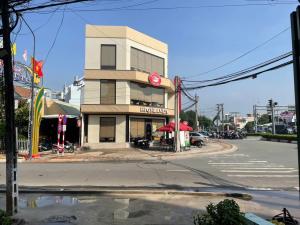 73M2 - MẶT TIỀN 5M NGAY HIGHLANDS ĐẠI LỘ BÌNH DƯƠNG, CÔNG VIÊN TDM