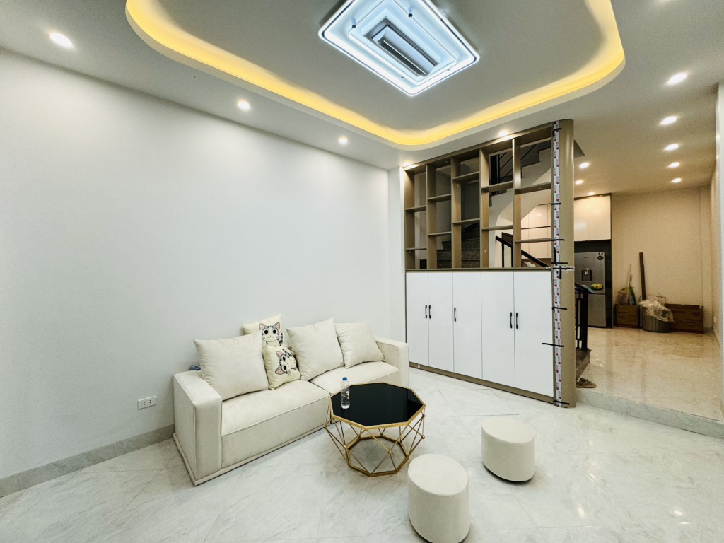 KHƯƠNG TRUNG 30M MẶT PHỐ–6 TẦNG–8 NGỦ- CHO THUÊ ĐUỔI MÃI KO HẾT KHÁCH