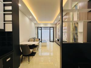 Nguyễn Ngọc Nại phố vip 30m x5 nhanh ko bay
