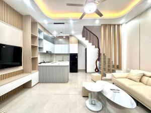 NHÀ ĐẸP KHƯƠNG TRUNG THANH XUÂN 5 TẦNG NHỈNH 7 TỶ