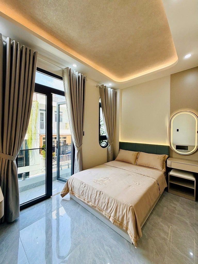 SIÊU PHẨM - SIÊU HIẾM LÊ VĂN THỌ GÒ VẤP - 52M2-  4 TẦNG - 4PN5WC - Ô TÔ ĐẬU CỬA - NHỈNH 8 ĐỒNG