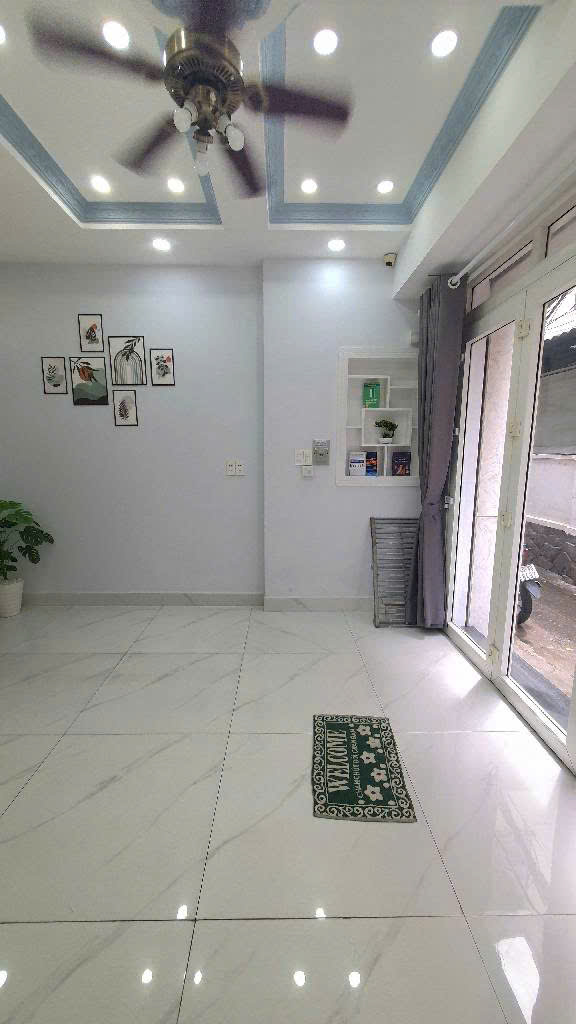 Bán nhà HẺM XE HƠI - Thích Quảng Đức Phú Nhuận - 32m2 - 3 Tầng - 4PN 3WC -  Chỉ 6.18 Tỷ.