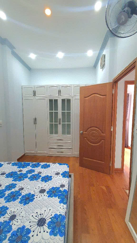 Bán nhà HẺM XE HƠI - Thích Quảng Đức Phú Nhuận - 32m2 - 3 Tầng - 4PN 3WC -  Chỉ 6.18 Tỷ.