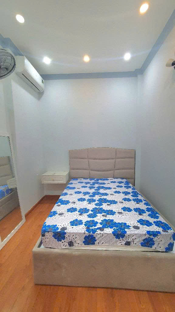 Bán nhà HẺM XE HƠI - Thích Quảng Đức Phú Nhuận - 32m2 - 3 Tầng - 4PN 3WC -  Chỉ 6.18 Tỷ.