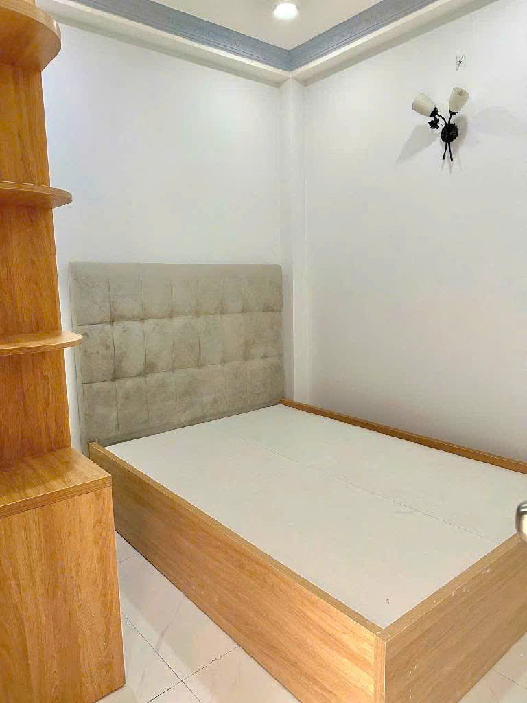 Bán nhà HẺM XE HƠI - Thích Quảng Đức Phú Nhuận - 32m2 - 3 Tầng - 4PN 3WC -  Chỉ 6.18 Tỷ.
