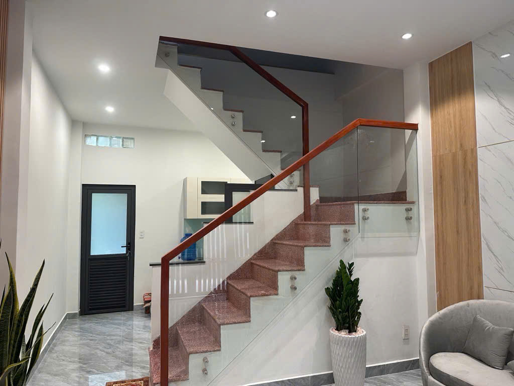 Bán nhà HẺM XE HƠI Gần Mặt Tiền - Thích Quảng Đức Phú Nhuận - 31.4m2 - 4 Tầng