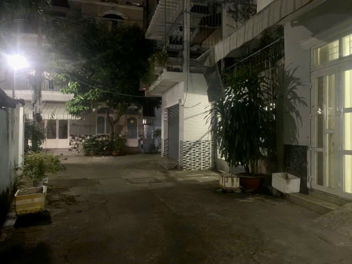 Bán nhà HẺM XE HƠI - Hoàng Hoa Thám Phú Nhuận - 67m2 - 4 Tầng - Chỉ 9.5 Tỷ.