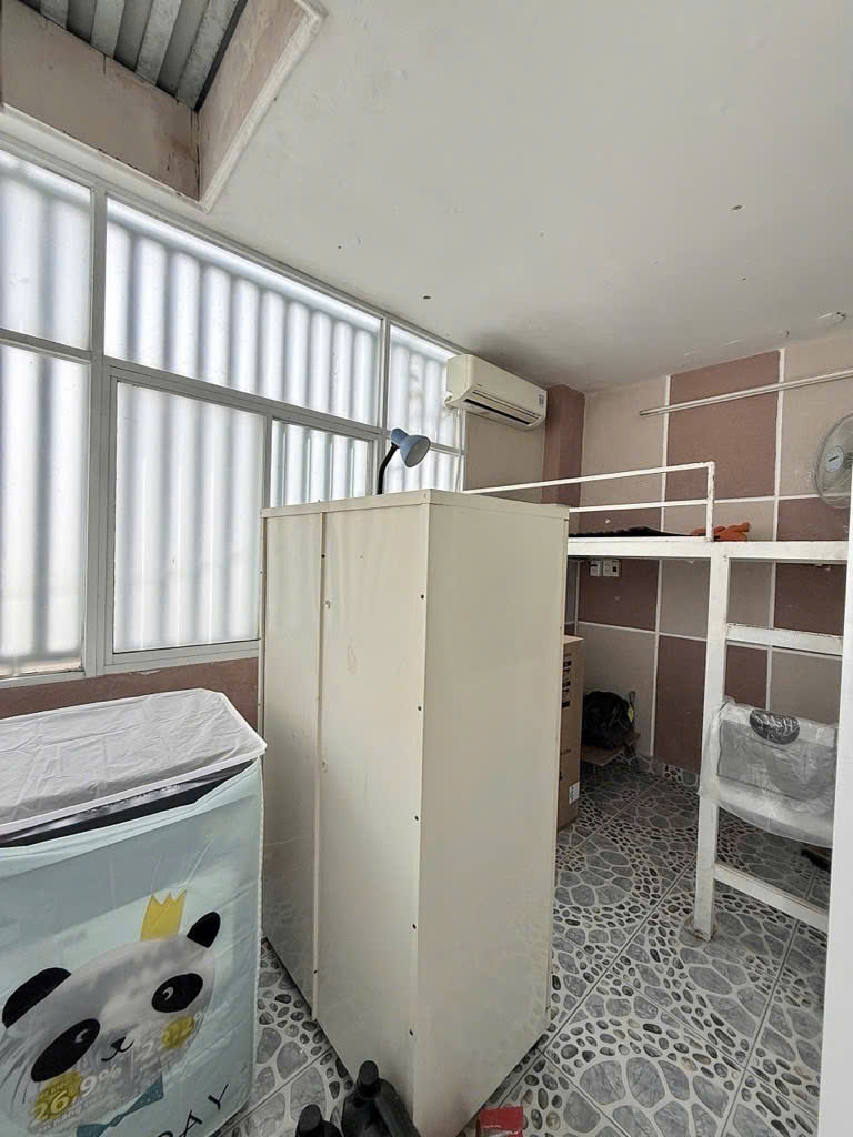 Bán nhà Ngay Khu Phố Ẩm Thực - PHAN XÍCH LONG PHÚ NHUẬN – 34m² – 5 Tầng –  Chỉ 6.45 Tỷ