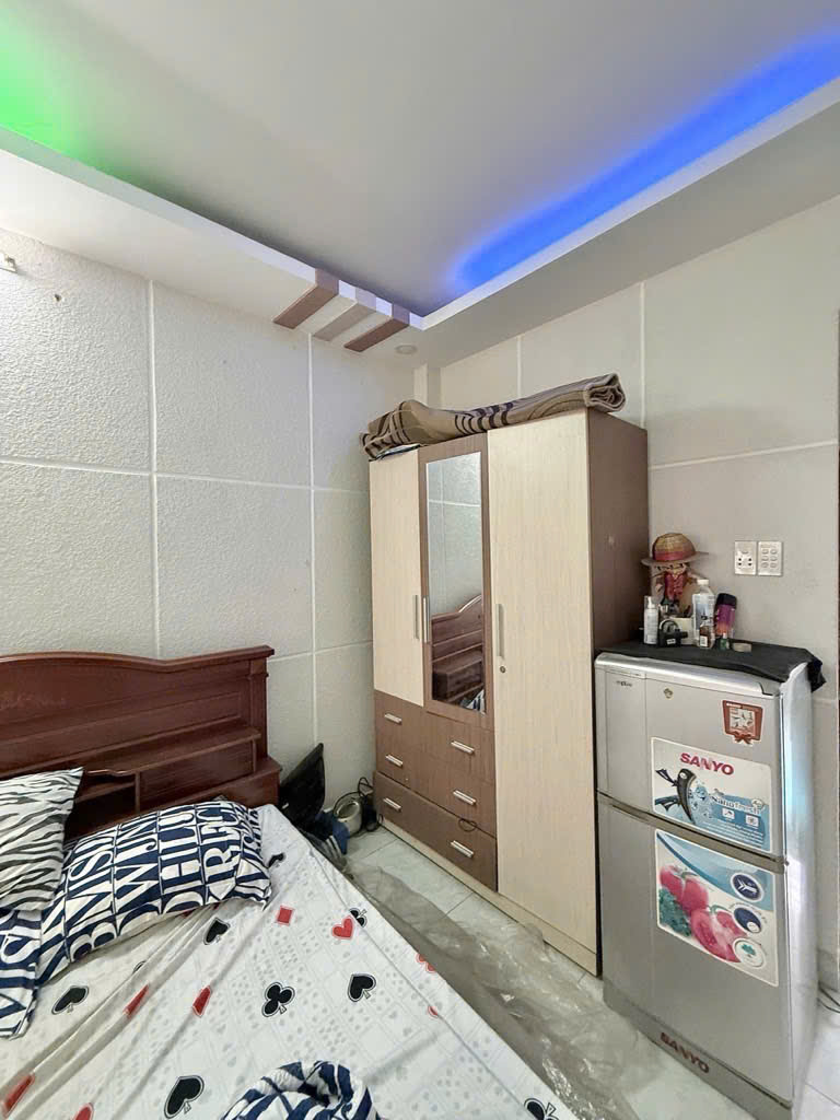 Bán nhà Ngay Khu Phố Ẩm Thực - PHAN XÍCH LONG PHÚ NHUẬN – 34m² – 5 Tầng –  Chỉ 6.45 Tỷ