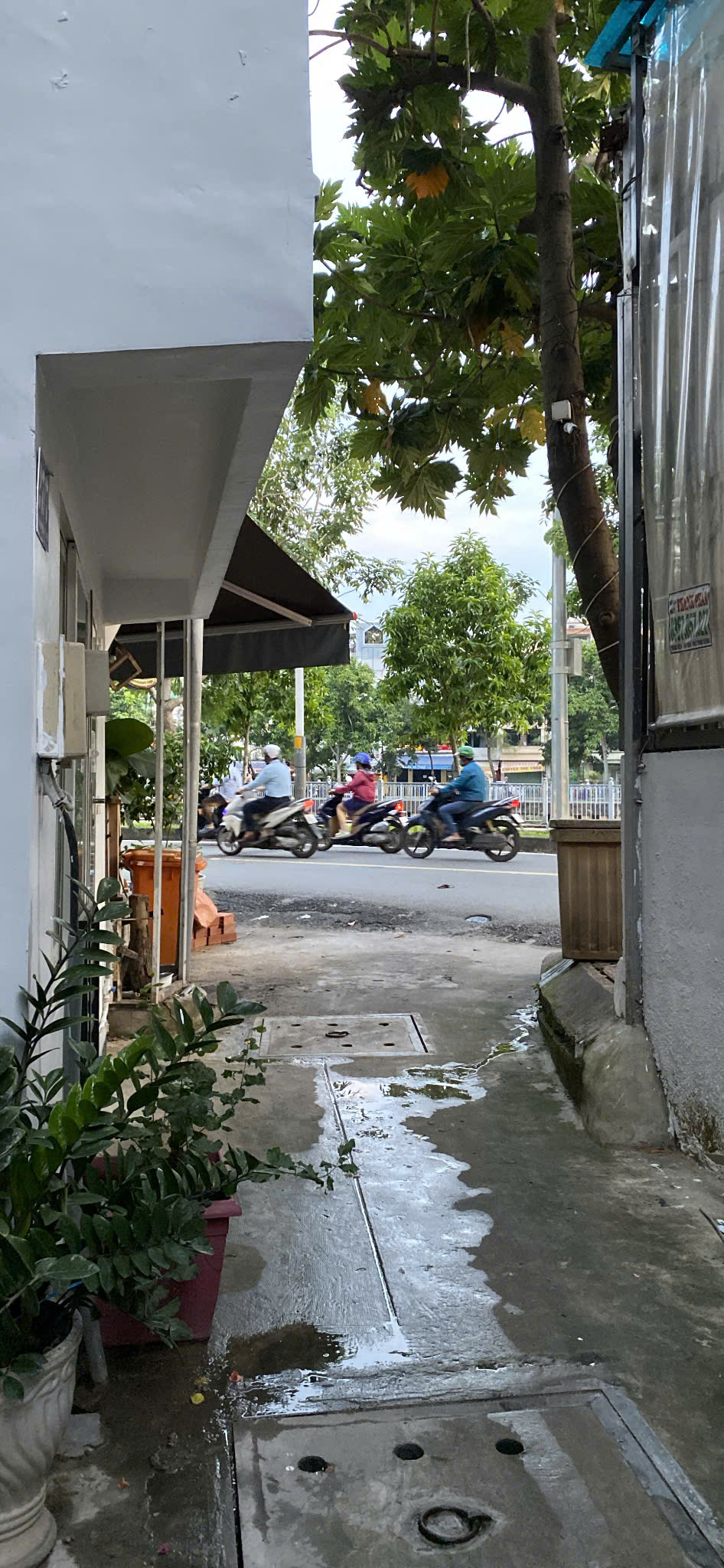 Bán nhà Căn Góc Phú Nhuận – Cách Mặt Tiền Trường Sa 5 Bước Chân – 38m² – 2 Tầng –  6.5 Tỷ