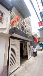 Bán nhà SÁT MẶT TIỀN - Gần Khu Phan Xích Long Phú Nhuận – 25m² – 3 Tầng – Chỉ 5.3 Tỷ