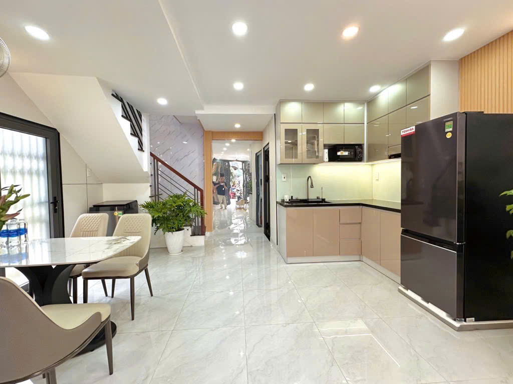 HẺM AN NINH CÁCH MT HUỲNH VĂN BÁNH 20m - 3PN FULL NỘI THẤT VÀO Ở NGAY.