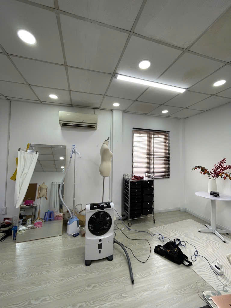 Bán nhà SÁT MẶT TIỀN – Nguyễn Thị Huỳnh P8 Phú Nhuận – 102m² – 3 Tầng – Chỉ 9.x Tỷ