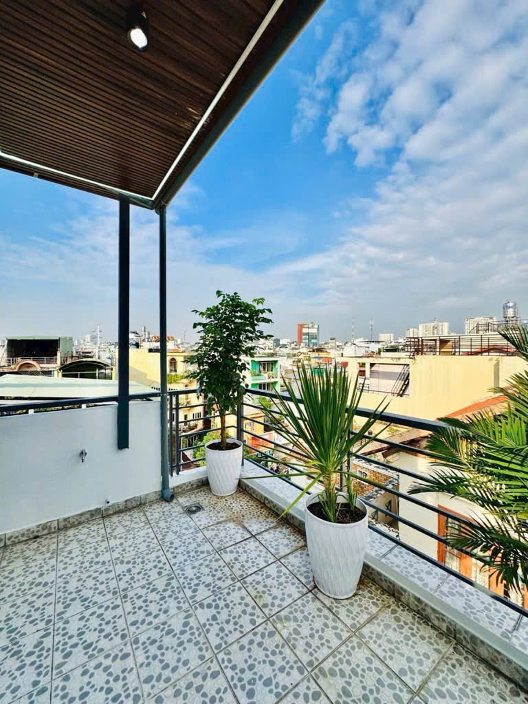 Bán nhà HẺM XE HƠI - Thích Quảng Đức P5 Phú Nhuận - 30m2 - 5 Tầng FULL NỘI THẤT - Chỉ Nhỉnh 8 Tỷ