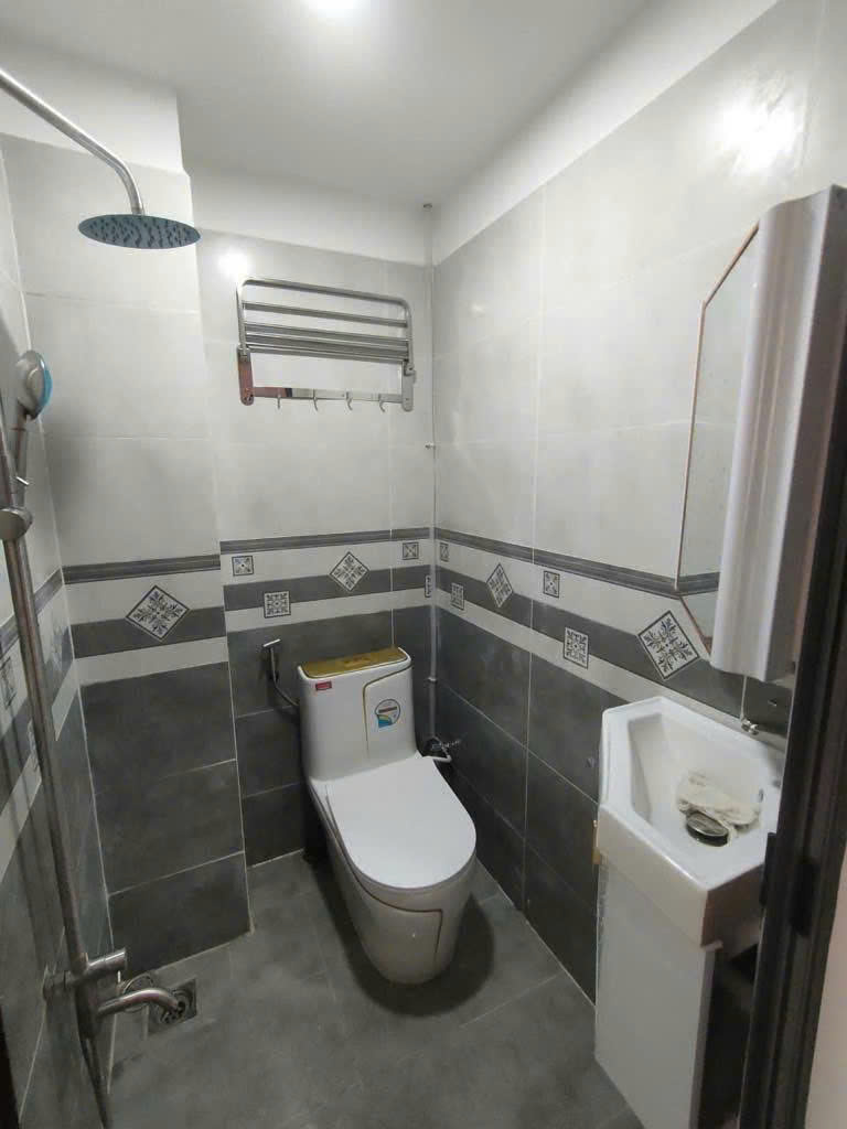 Bán nhà Mặt Tiền - Khu Phan Xích Long Phú Nhuận - 36m2 - 4 Tầng - 4PN 4WC - 7,x Tỷ