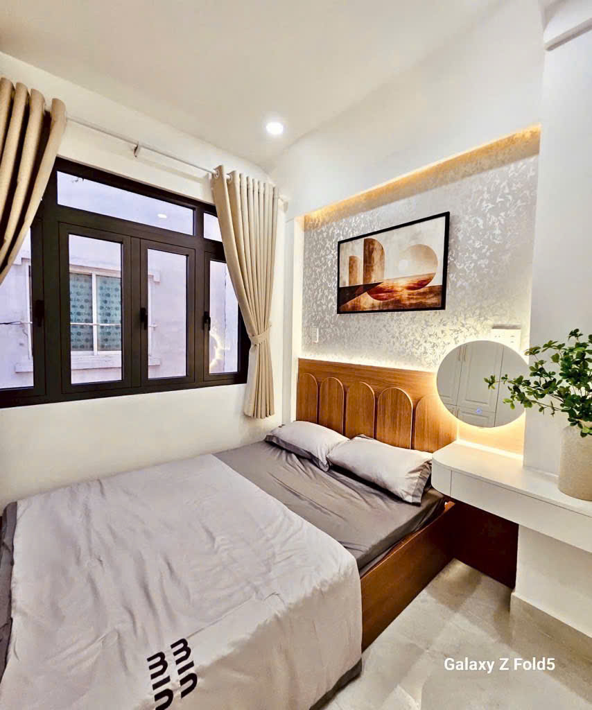 Bán nhà Sát Mặt Tiền – Hoàng Văn Thụ Phú Nhuận – 27.5m² – 3 tầng – 5.x Tỷ