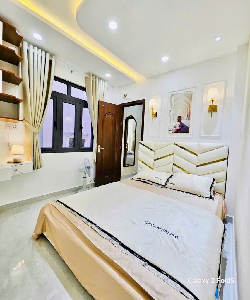 Bán nhà Sát Mặt Tiền – Hoàng Văn Thụ Phú Nhuận – 27.5m² – 3 tầng – 5.x Tỷ