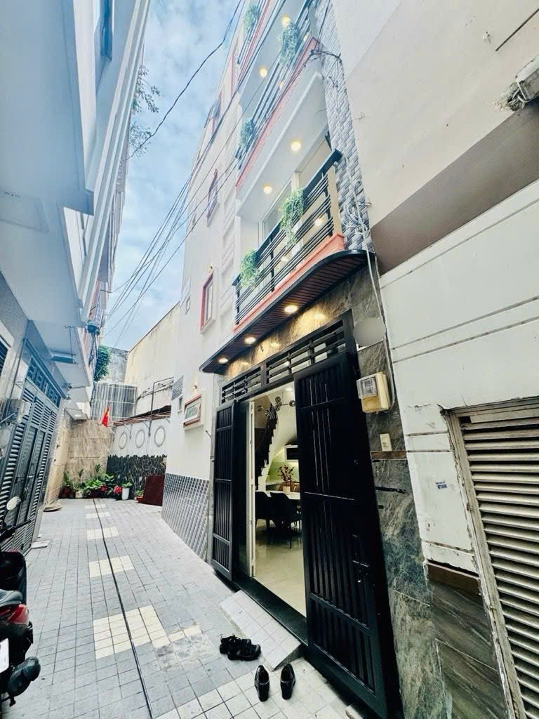 Siêu Phẩm - Bùi Văn Thêm Phú Nhuận - 111m² Sàn - 4 Tầng 3PN - Giá Nhỉnh 7 Tỏi