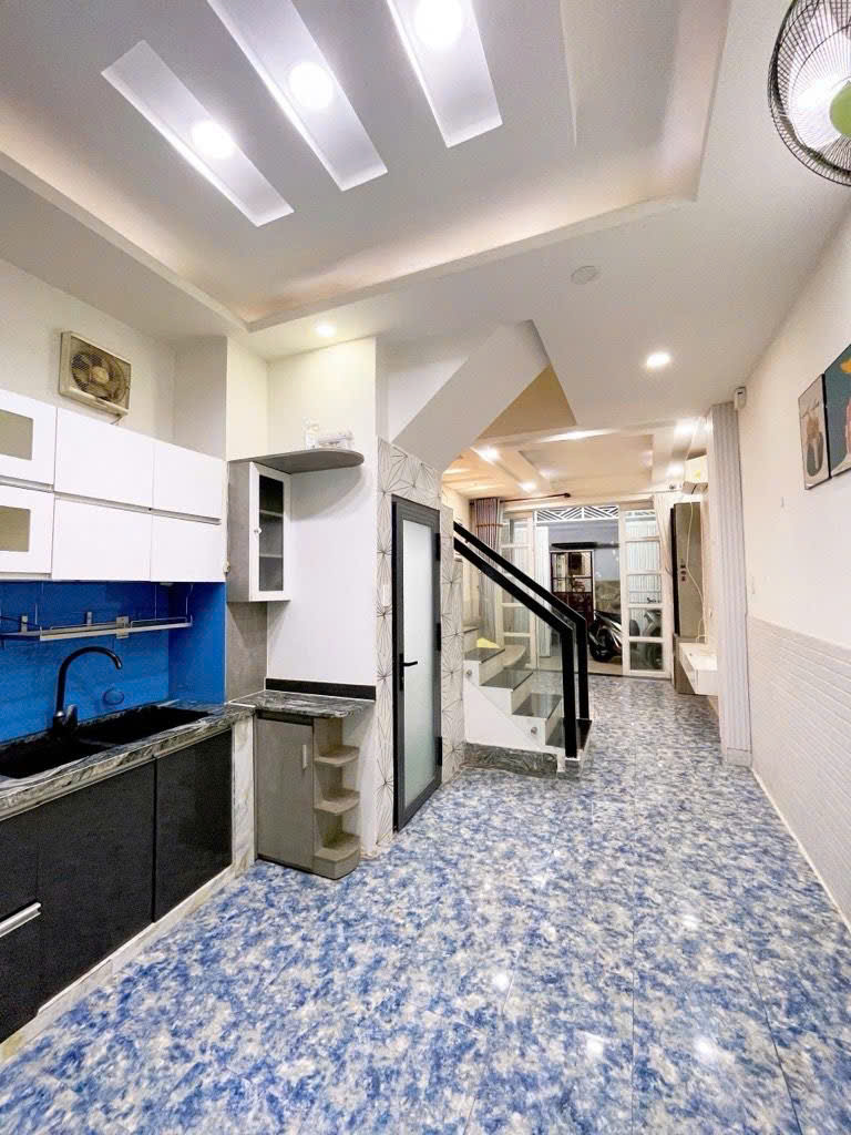 Gần Mặt Tiền - Phan Văn Trị Bình Thạnh - 140m² Sàn - 4 Tầng - 5PN - Giá Nhỉnh 6 Tỏi