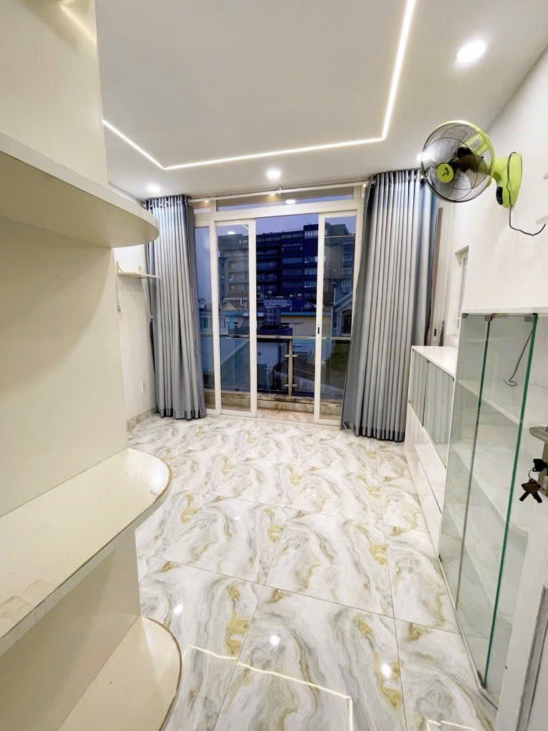 Gần Mặt Tiền - Phan Văn Trị Bình Thạnh - 140m² Sàn - 4 Tầng - 5PN - Giá Nhỉnh 6 Tỏi