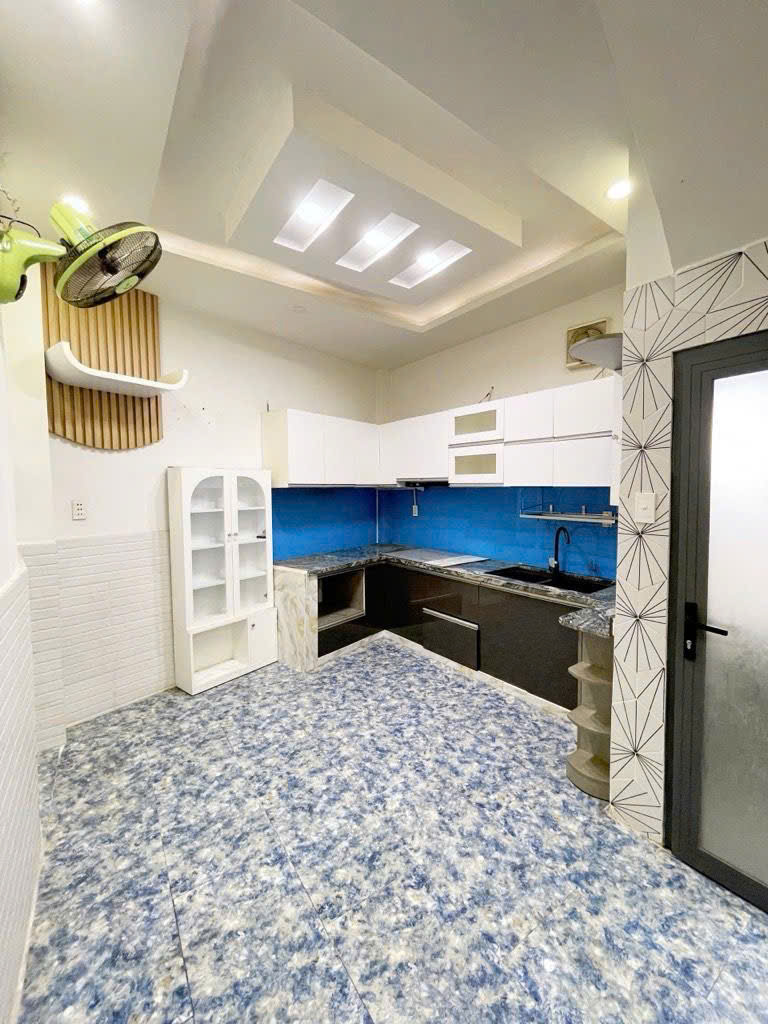 Gần Mặt Tiền - Phan Văn Trị Bình Thạnh - 140m² Sàn - 4 Tầng - 5PN - Giá Nhỉnh 6 Tỏi