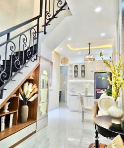 Bán nhà Sát Mặt Tiền – Hoàng Văn Thụ Phú Nhuận – 27.5m² – 3 tầng – 5.x Tỷ