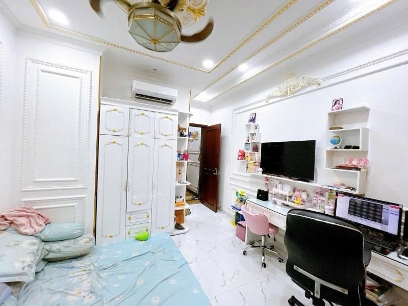 HXH Phường Tân Sơn Nhì 60m2 ngang 4m, SHR vuông hoàn công, ở vừa kinh doanh, 9.65 tỷ TL