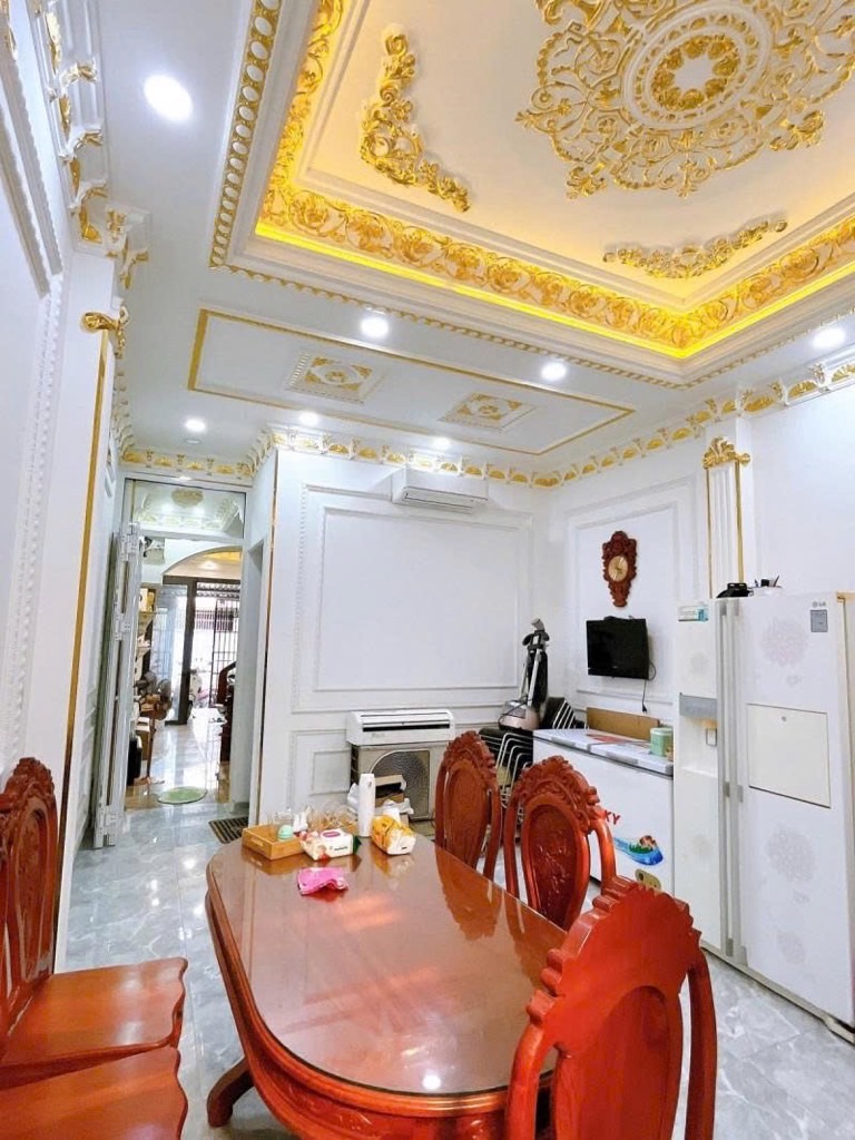 HXH Phường Tân Sơn Nhì 60m2 ngang 4m, SHR vuông hoàn công, ở vừa kinh doanh, 9.65 tỷ TL