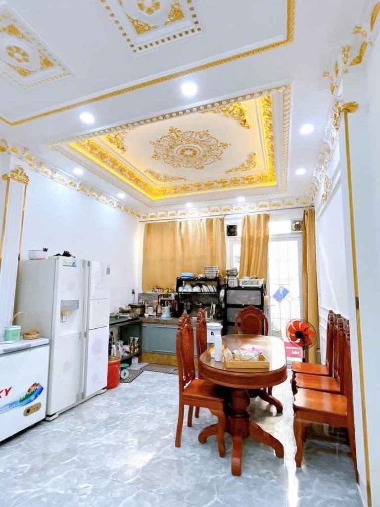 HXH Phường Tân Sơn Nhì 60m2 ngang 4m, SHR vuông hoàn công, ở vừa kinh doanh, 9.65 tỷ TL
