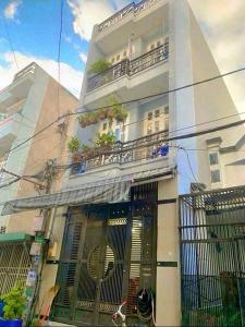 Bán nhà HXH Trường Chinh 60m2, ngang 4m, SHR vuông hoàn công, ở ngay, giá nhỉnh 7 tỷ TL