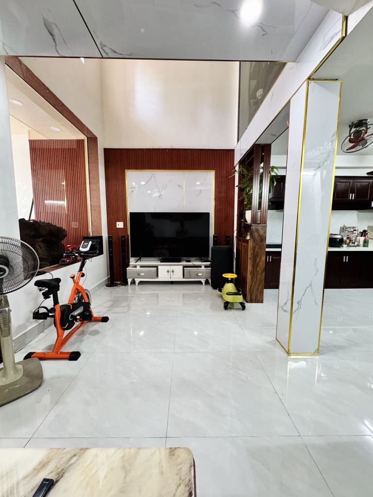 Nhà HXH gần mặt tiền Nguyễn Tư Giản, 72m2 ngang 6m, 5PN SHR hoàn công, chỉ nhỉnh 9 tỷ TL
