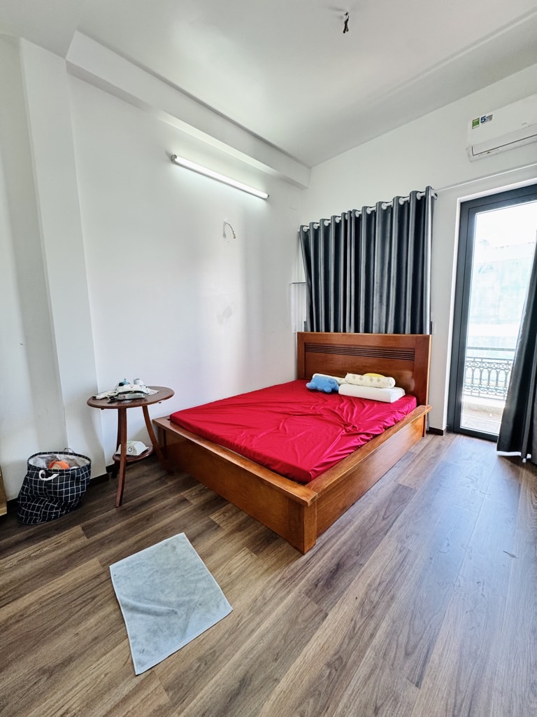 Nhà HXH gần mặt tiền Nguyễn Tư Giản, 72m2 ngang 6m, 5PN SHR hoàn công, chỉ nhỉnh 9 tỷ TL