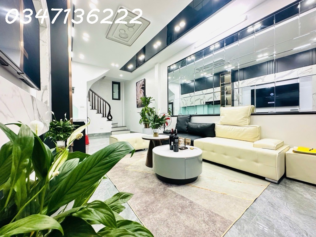 Siêu phẩm nhà đẹp Nghĩa Đô – Khu phân lô cán bộ – 5 tầng – giá chỉ 8 tỷ hơn