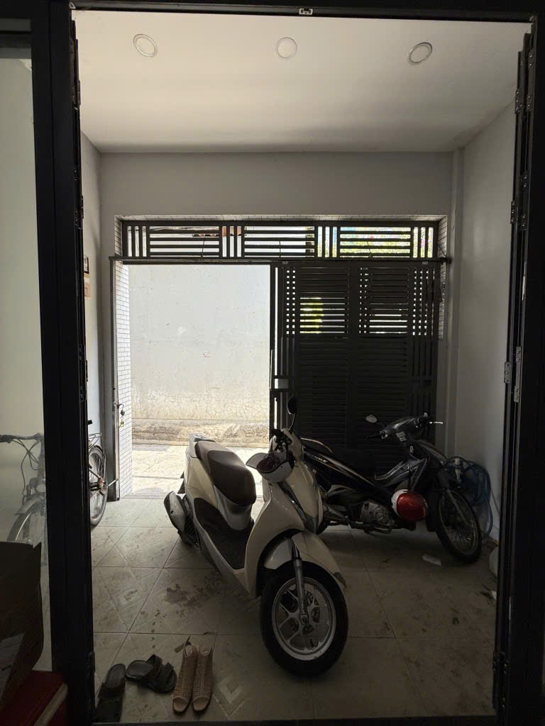 Bán nhà Phú thuận ,quận 7,hẻm huỳnh tấn phát
