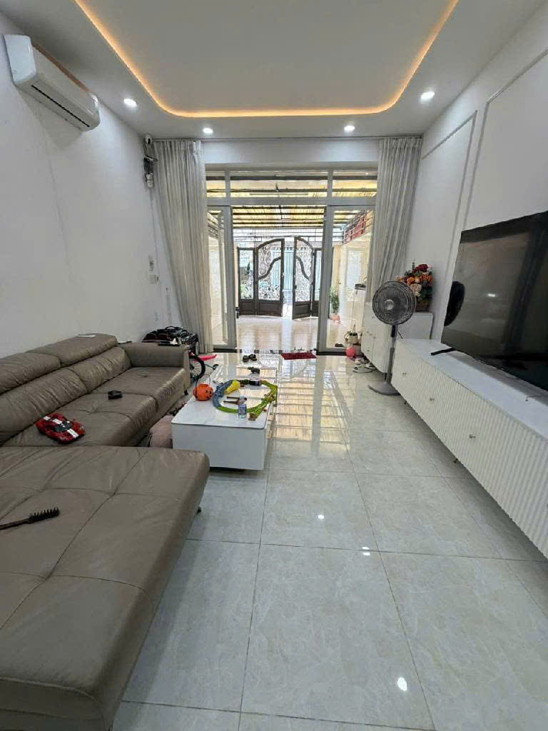 NHÀ PHỐ QUẬN 7 – VỊ TRÍ SIÊU ĐẸP ,NHÀ ĐẸP