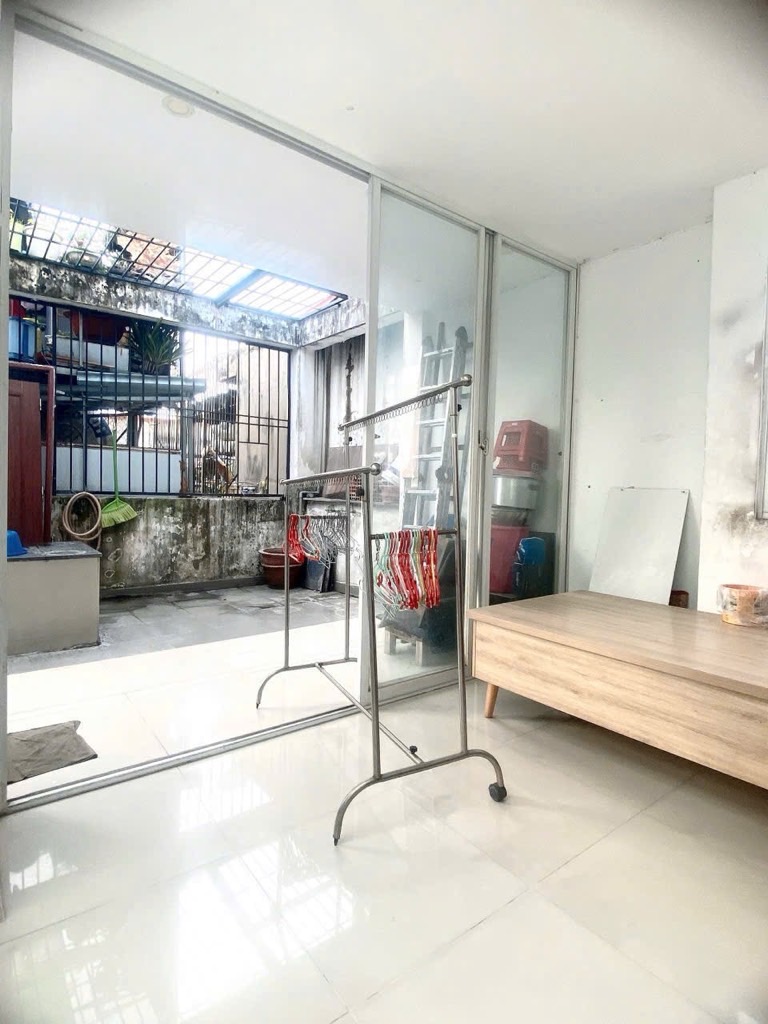 Nhà HxH Hoàng Sa 4 tầng 40m2