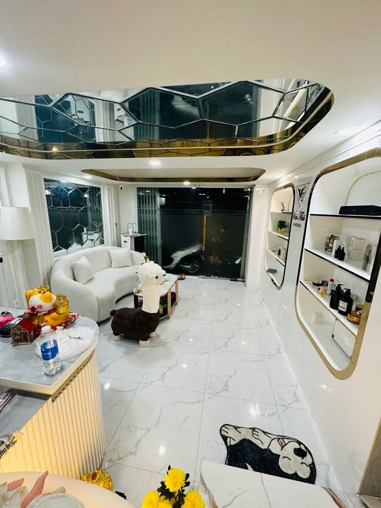 Bán Nhà đường Trần Đình Xu 5,7 Tỷ