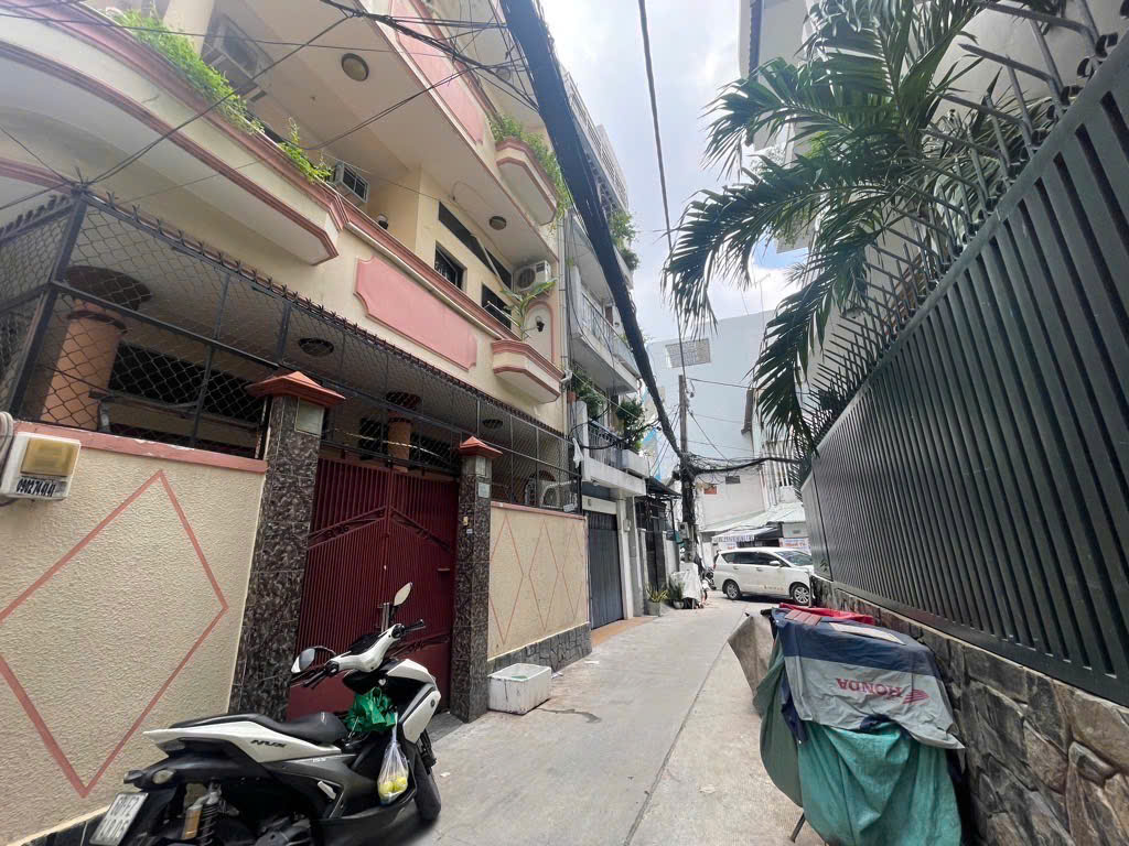 Bán nhà hiếm cách mạng tháng 8 phường 15 quận 10