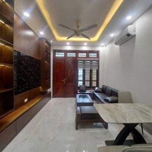 B.ÁN NHÀ LONG BIÊN - VIEW THOÁNG - NGÕ NÔNG - CHỦ SẮM SỬA FULL NỘI THẤT - THẨM MỸ