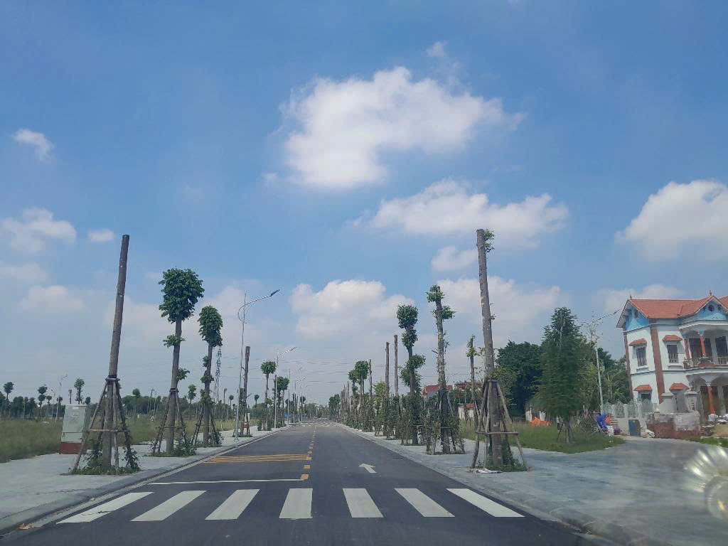 ĐẤT ĐẸP ĐÌNH TRUNG-SÁT KCN ĐÌNH TRUNG-100M CHỈ NHỈNH 5 TỶ-ĐẦU TƯ LÀ THẮNG