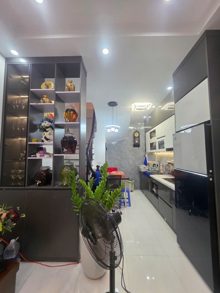 PHÚ LƯƠNG HÀ ĐÔNG - 35m2 - 5 tầng - 6,2tỷ - 15m bãi đỗ xe ô tô - LÔ GÓC