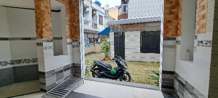 Nhà góc 2MT Bình Tân Sát Celadon Tân Phú
