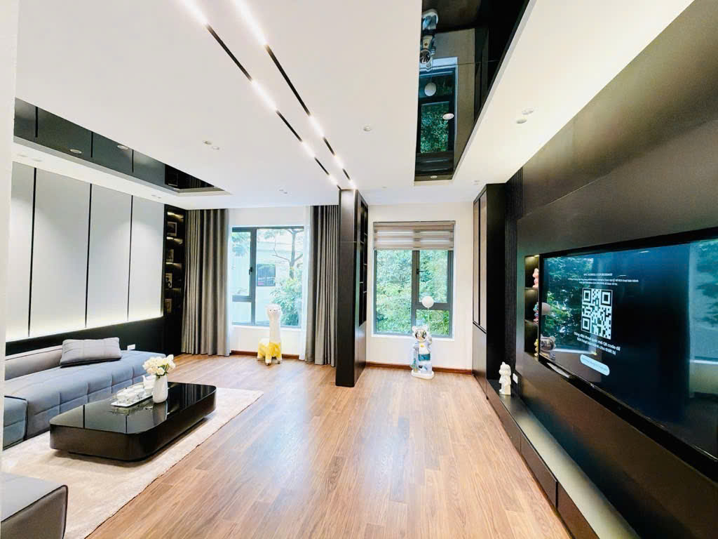 CĂN BIỆT THỰ ĐẲNG CẤP 5 SAO CỰC KỲ HIẾM TRONG TẦM  GIÁ
