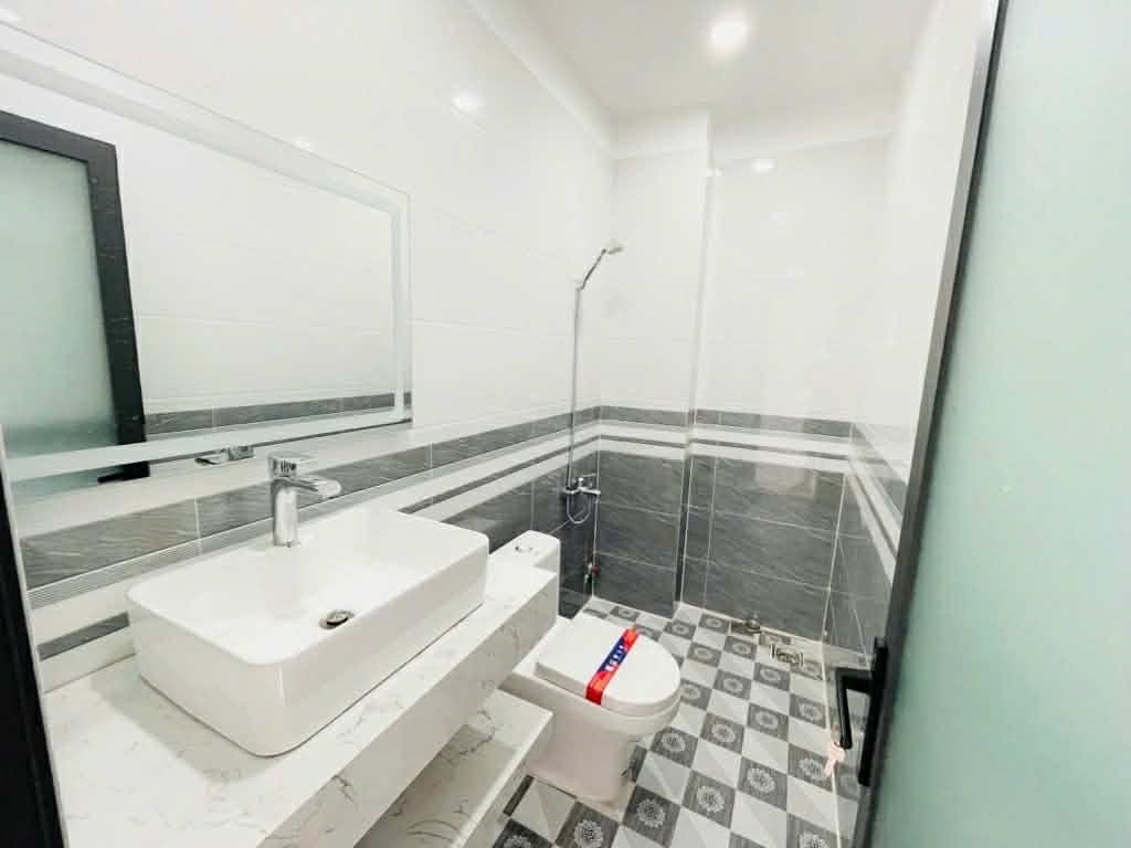 Bán nhà hẻm đường Bông Sao quận 8