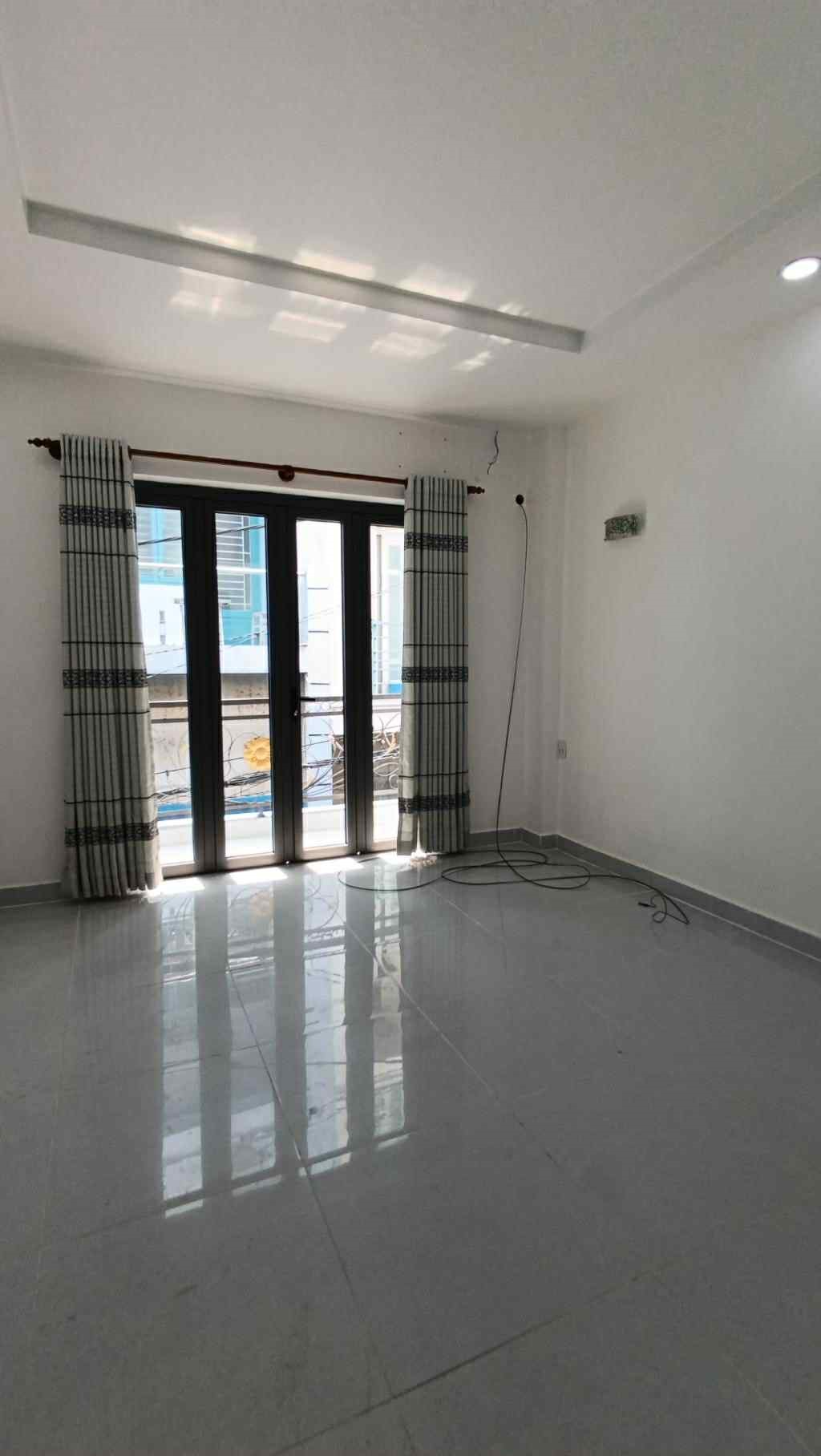 Bán nhà hẻm đường Phạm Thế Hiển Quận 8